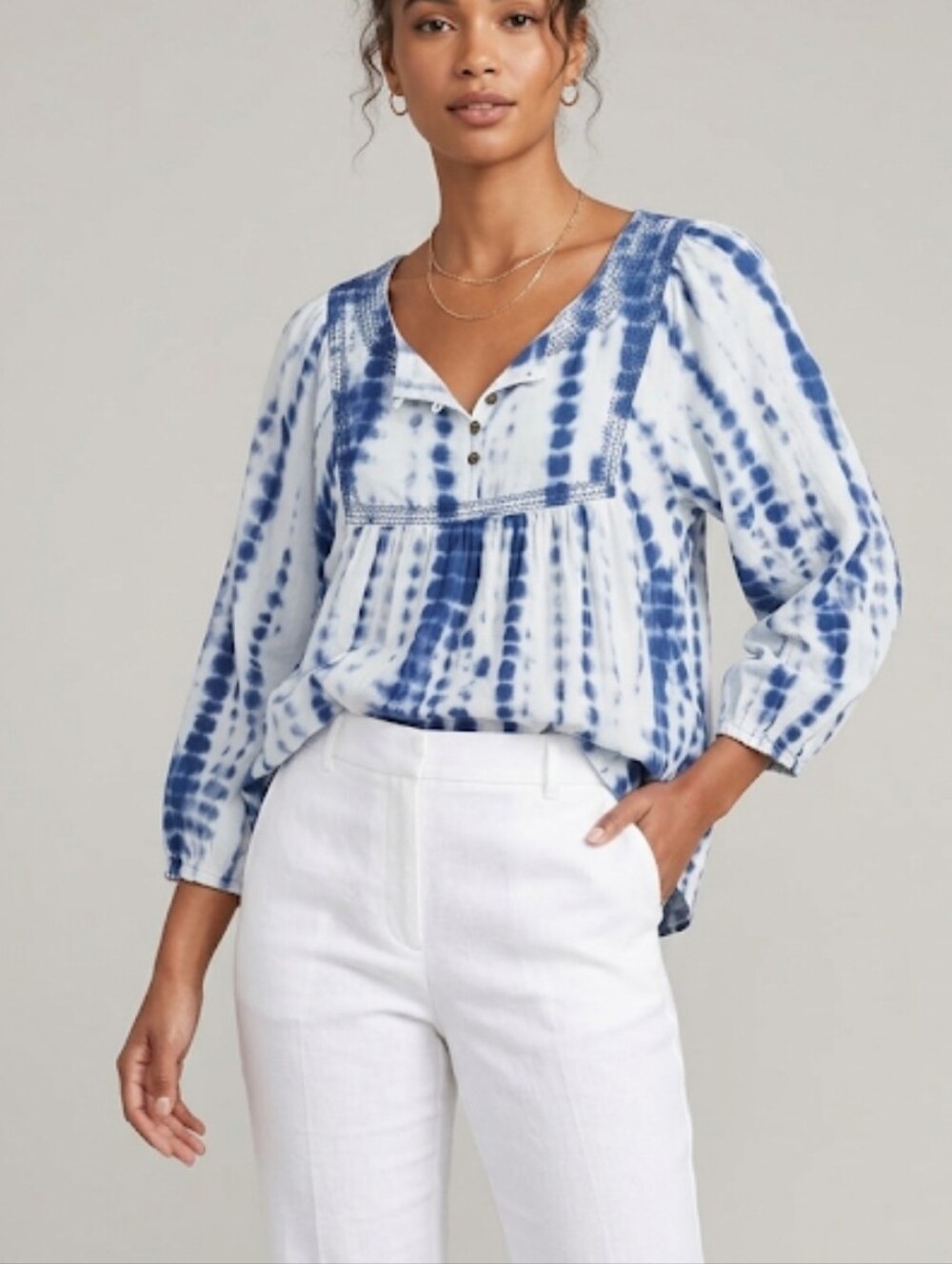 True Craft Peasant Blouse Blue and White Tie-Dye Women's Runs Small